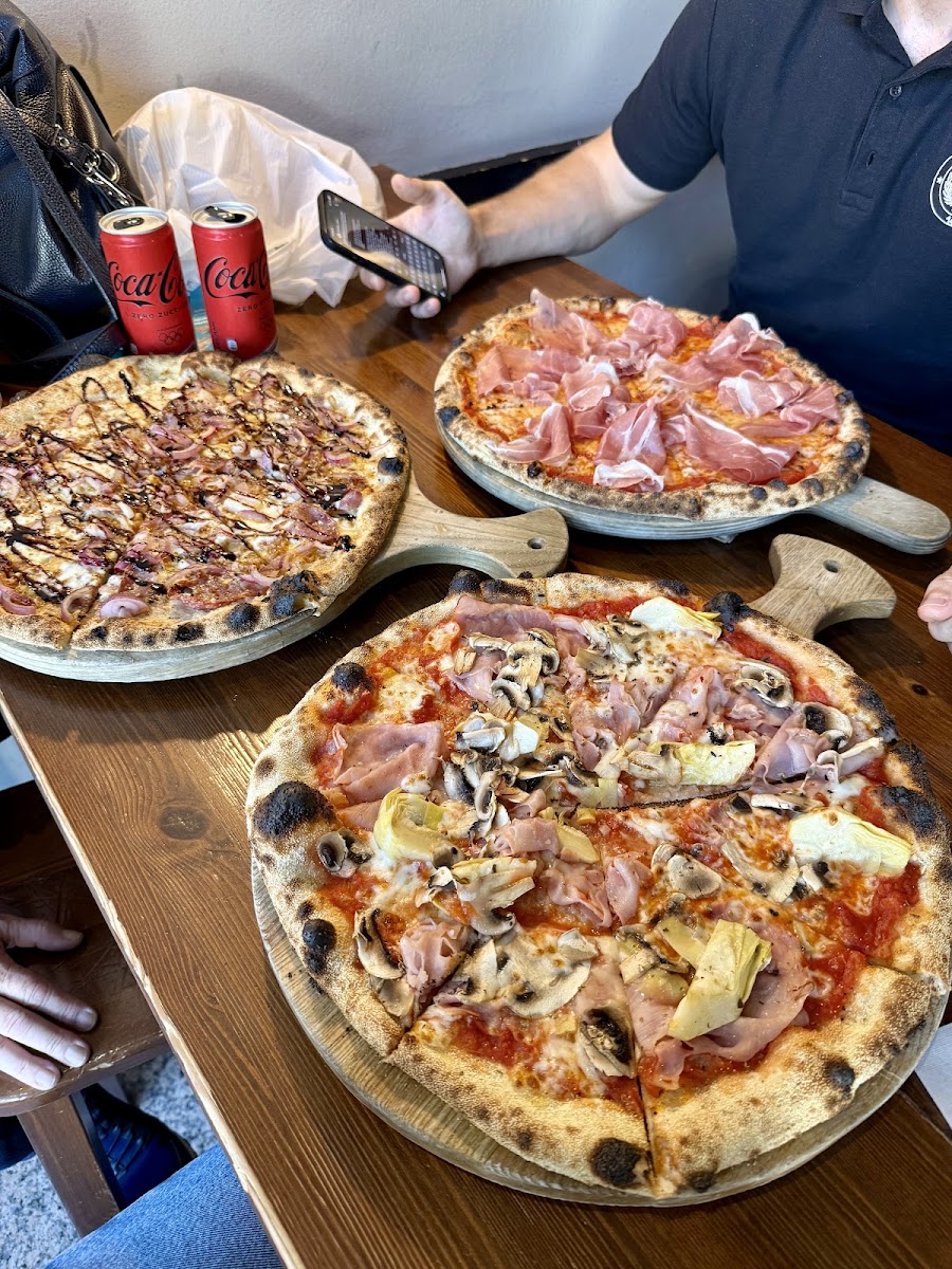 Pizzeria Capriccio-3